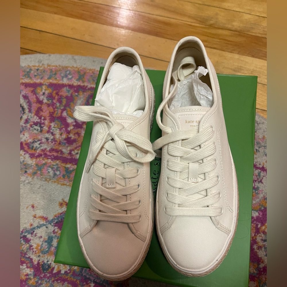 Brand new Kate spade Taylor sneaker